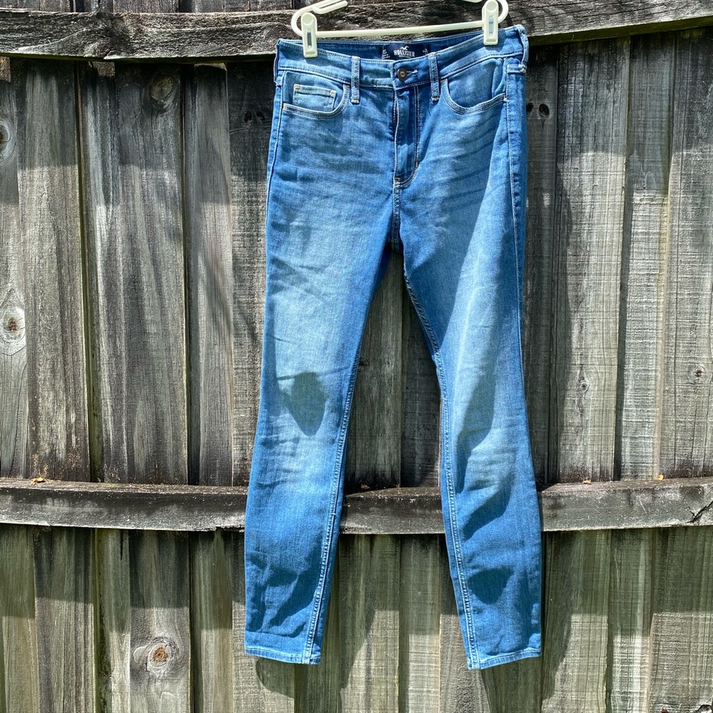 high-rise hollister jeans